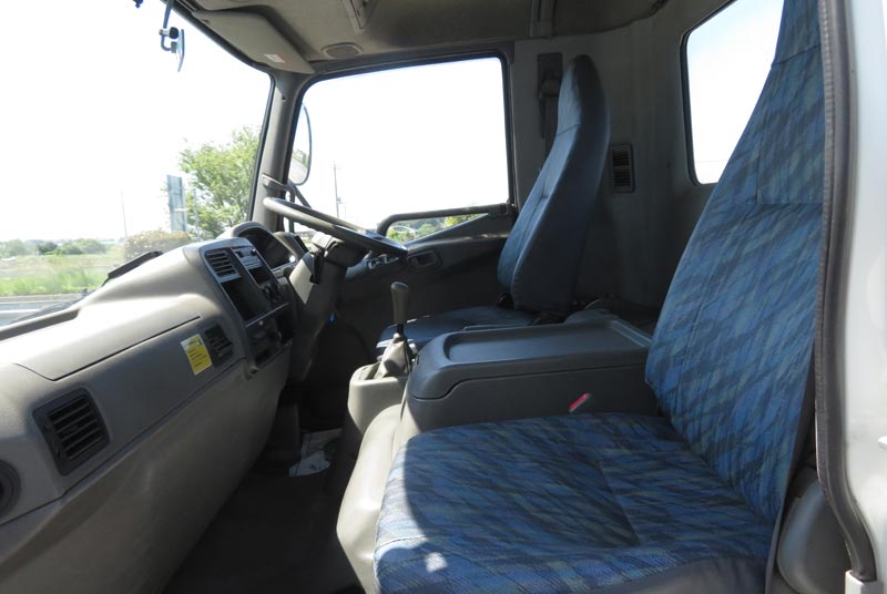 2003 Mitsubishi / Fuso Stock No. 2010