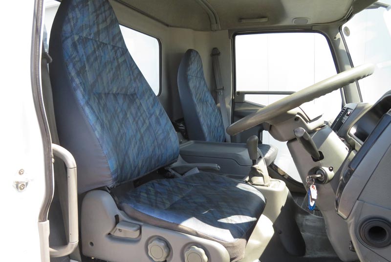 2003 Mitsubishi / Fuso Stock No. 2010