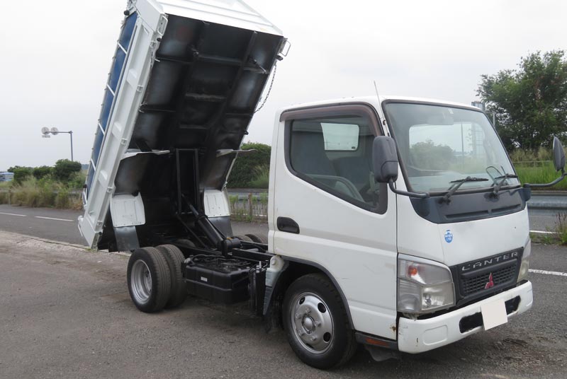 2006 Mitsubishi / Canter Stock No. 2057