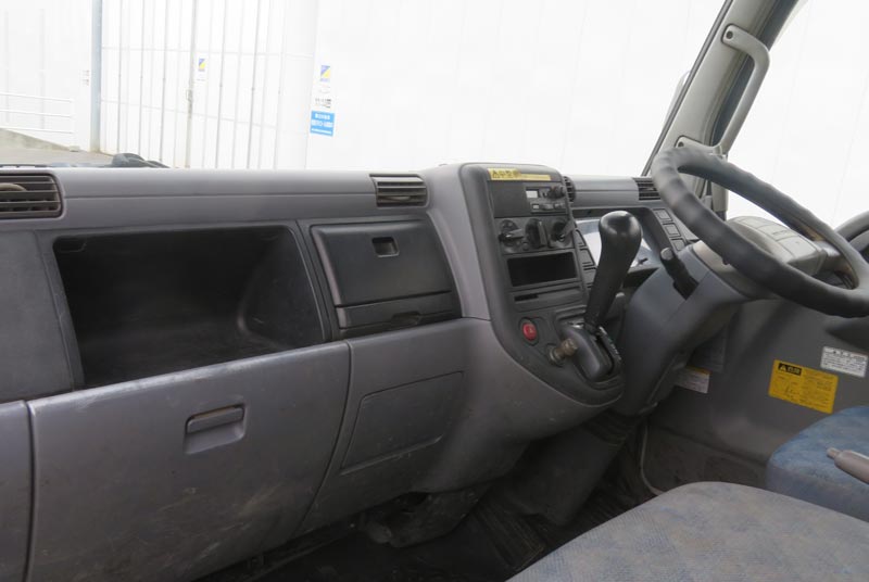 2006 Mitsubishi / Canter Stock No. 2061